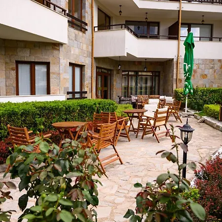 Parklands & Pool Hotell Bansko