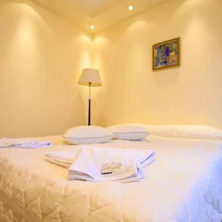 Hotell Parklands & Pool