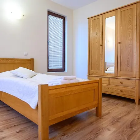 Parklands & Pool Hotell 4*