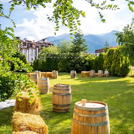 Parklands & Pool Hotell