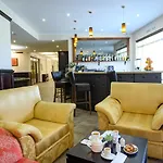Parklands & Pool Хотел Банско