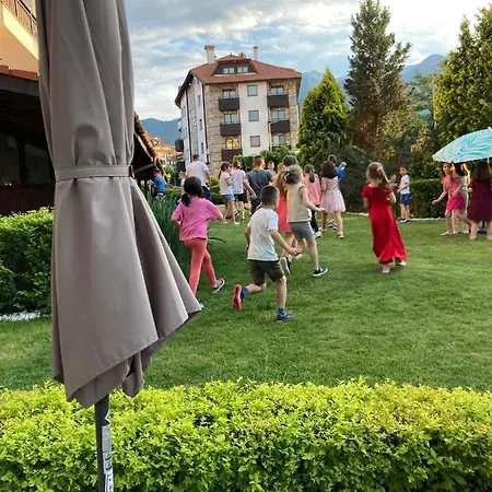 Parklands & Pool 4* Banszko