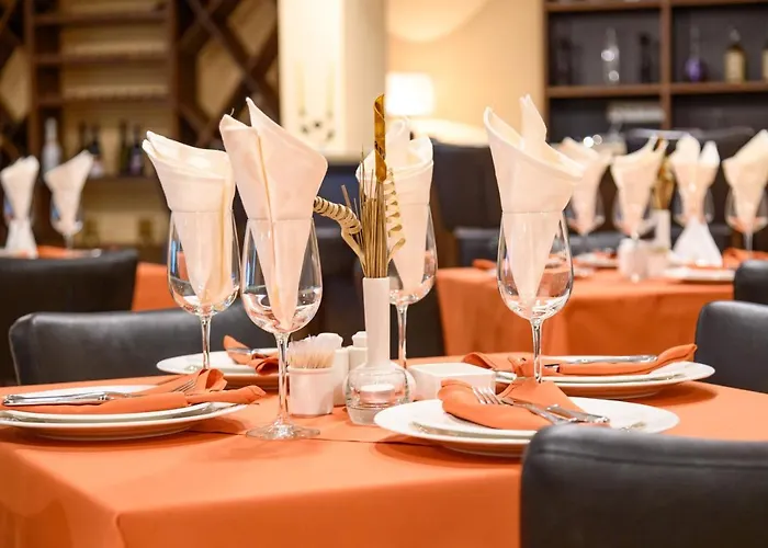 Parklands & Pool Szálloda 4*