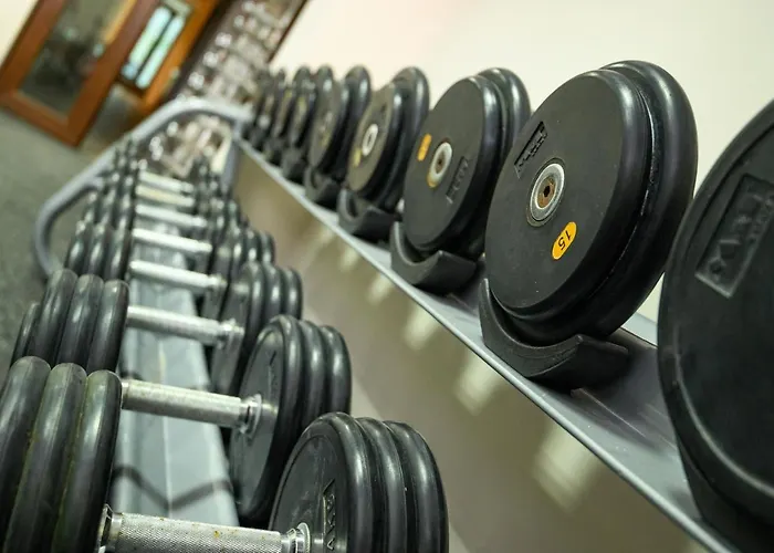 Parklands & Pool Szálloda 4*