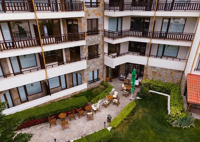 Parklands & Pool 4* Banszko