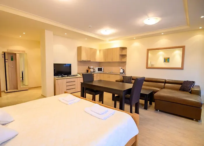 Parklands & Pool 4* Banszko