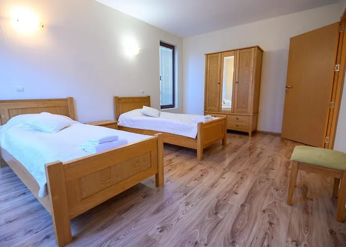 Parklands & Pool Szálloda Banszko